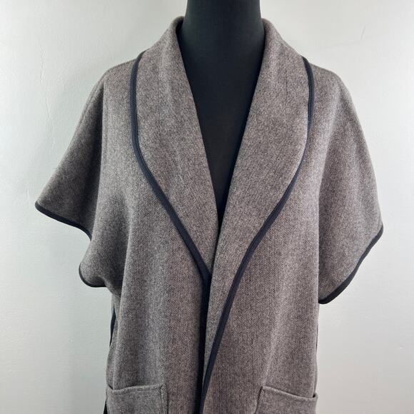 Aritzia Talula Taupe Gray Cape Poncho Jacket Wool Pocket Shawl Open Front XXS XS - Picture 2 of 10